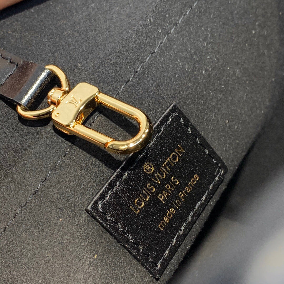 Louis Vuitton Petit Bucket Bag