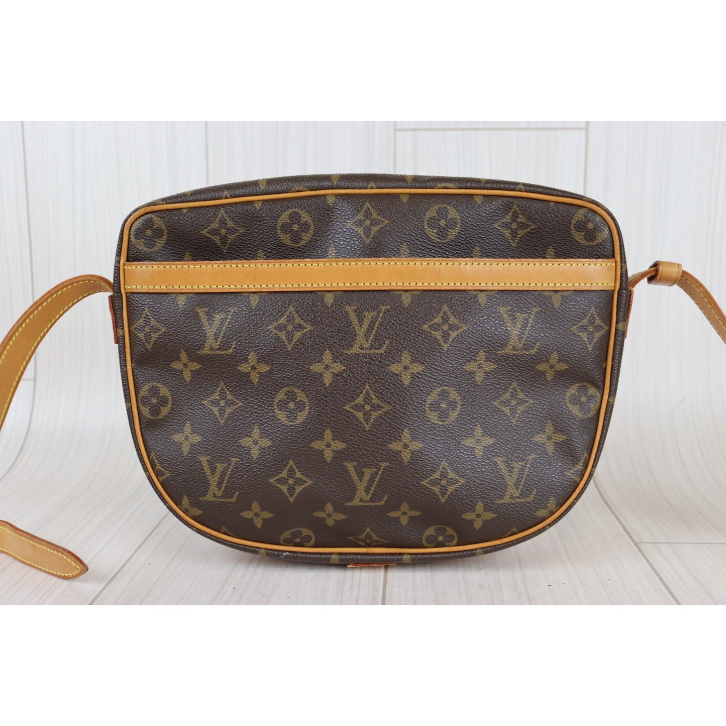 Rank AB ｜ LV Monogram Jeune Fille GM Crossbody Bag ｜082815