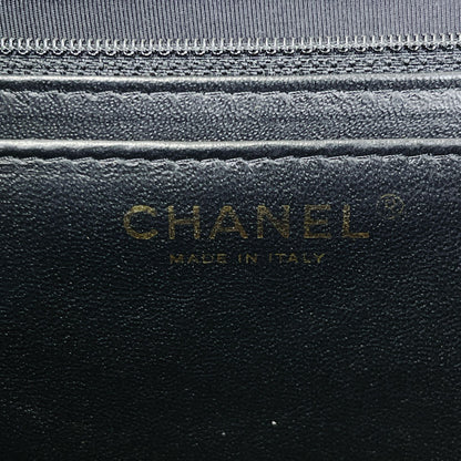 Classic Single Flap Maxi Caviar Black GHW