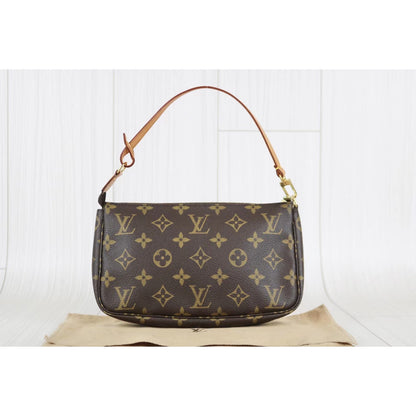 Rank A ｜ LV Monogram Pochette Accessoires ｜053102