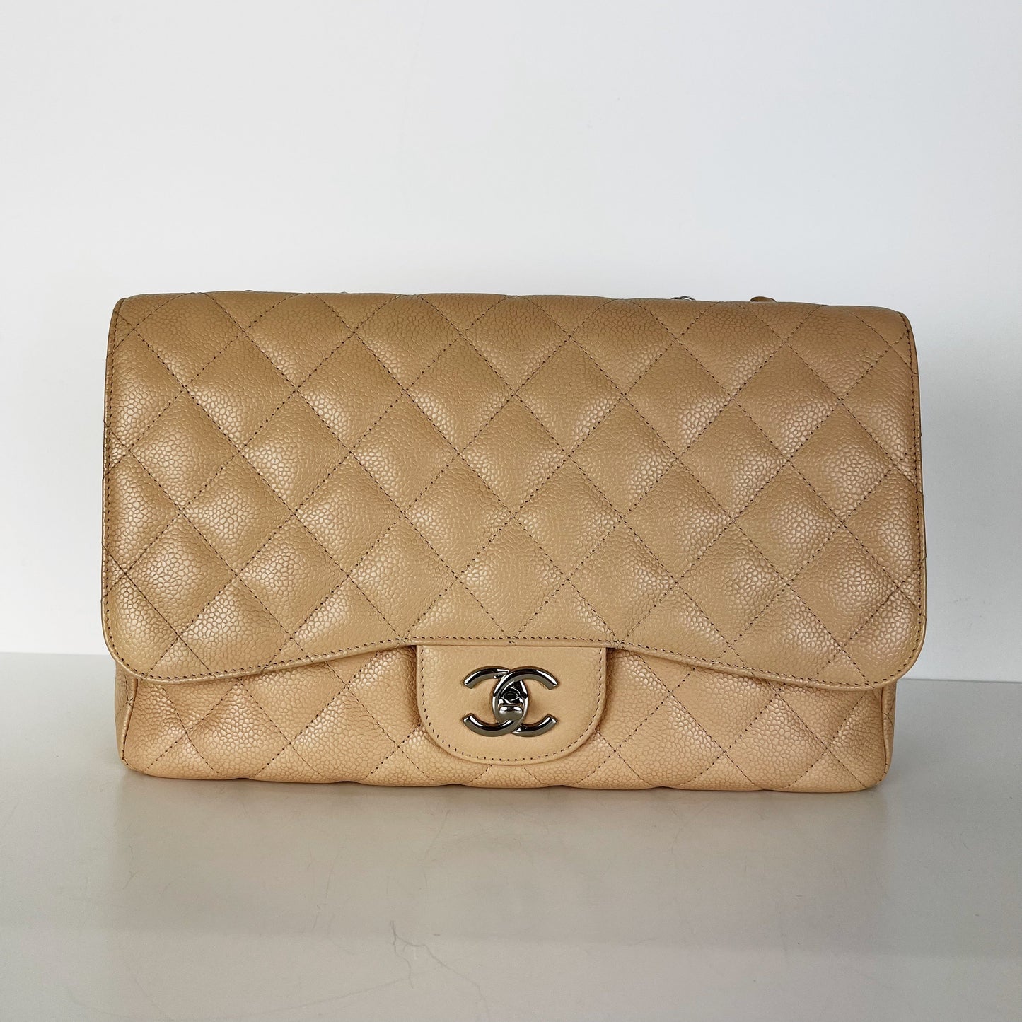 Single Flap Jumbo in Beige Caviar with SHW