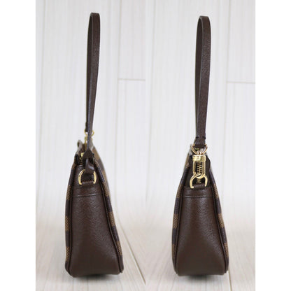 Rank A ｜ LV Damier Truth make up ｜062503
