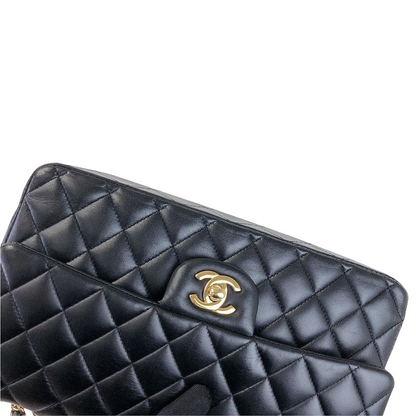 Classic Flap Black Medium Lambskin GHW