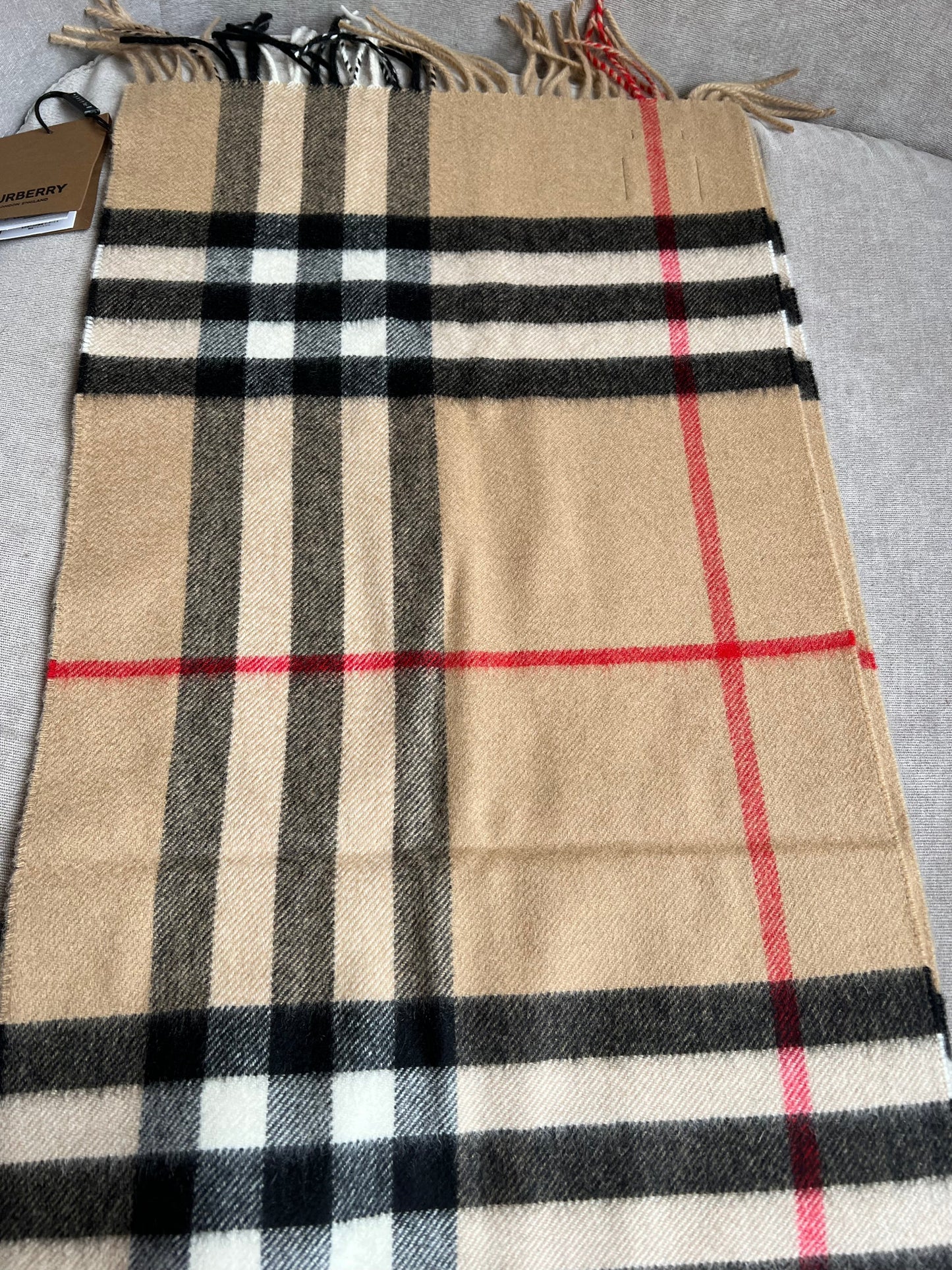 Burberry Classic Check Archive Beige Cashmere Scarf (RRP £420)