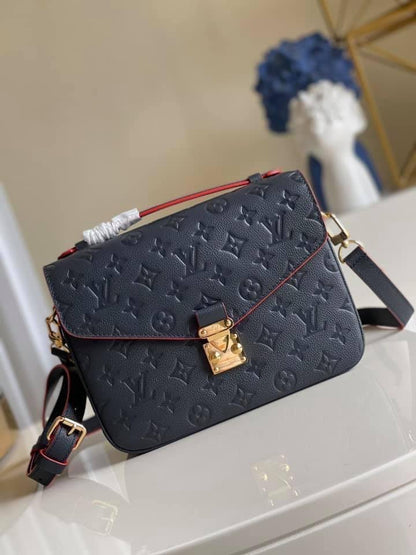 Louis Vuitton Pochette Metis Bag