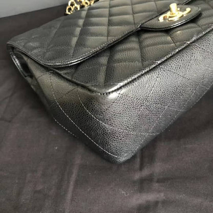 Single Flap Classic Jumbo in Black Caviar with GHW