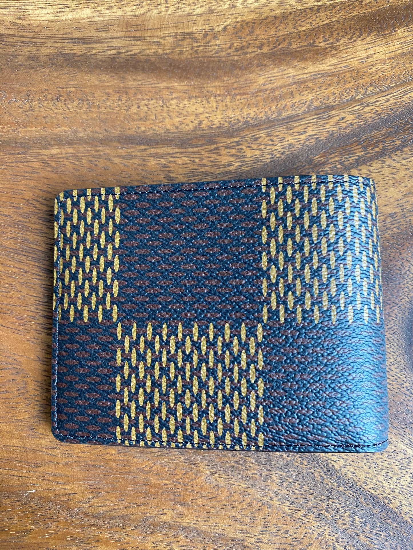 Louis Vuitton | Nigo Multiple Wallet | N60396