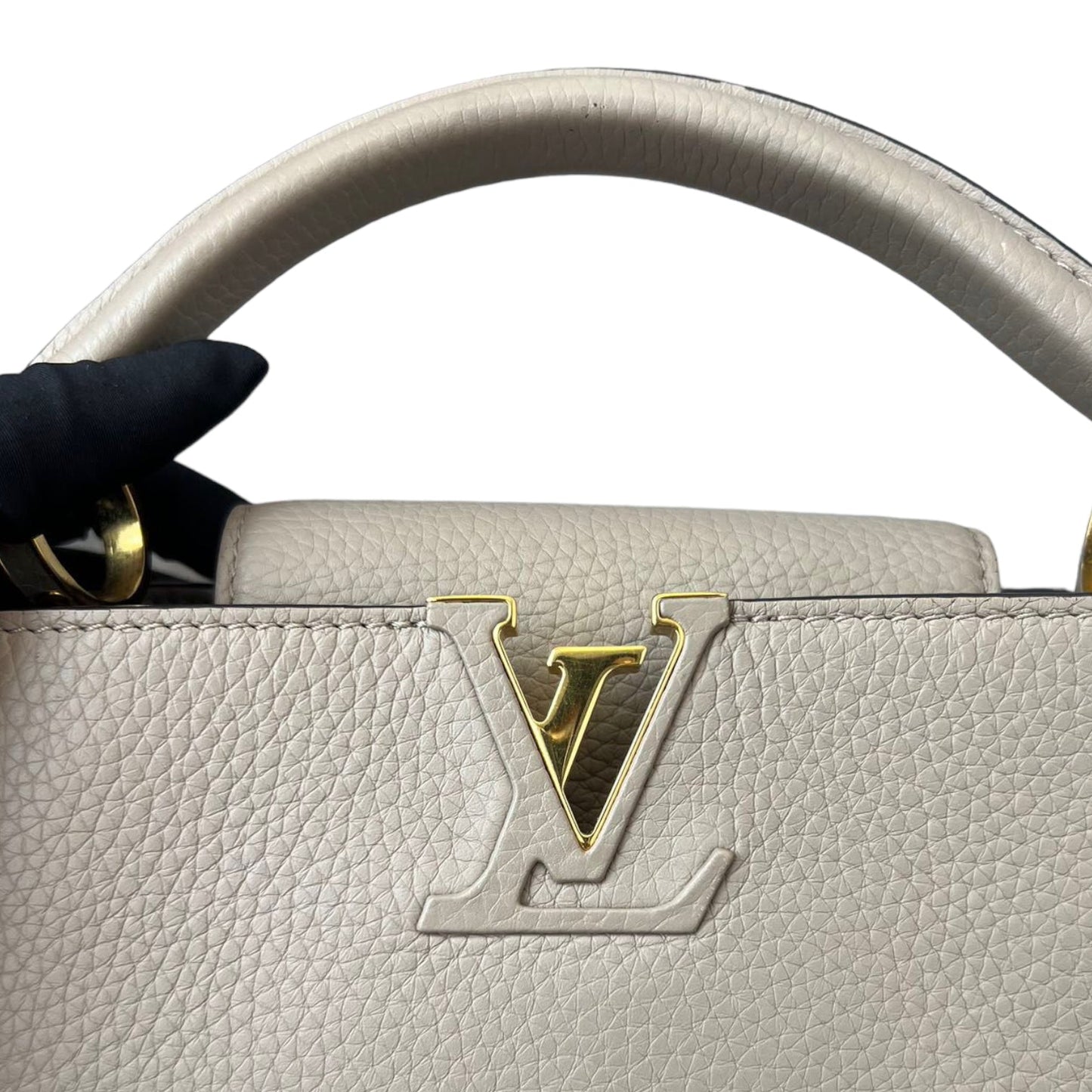 Louis-Vuitton Capucines BB GHW