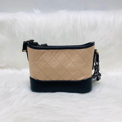 Aged Calfskin Quilted Small Gabrielle Hobo Beige Black