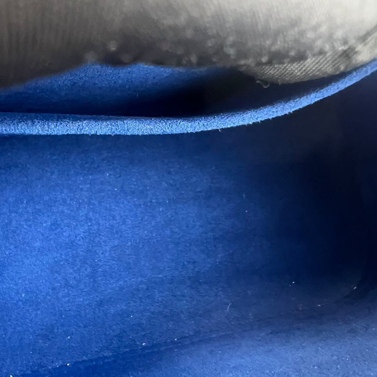 Louis-Vuitton Alma BB Epi Blue SHW