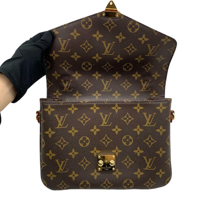 Louis-Vuitton Monogram Pochette Métis GHW