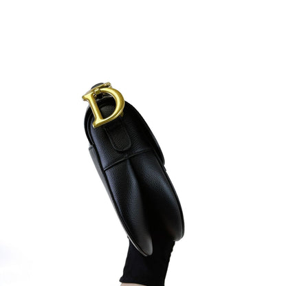 Medium Saddle Calfskin Black GHW