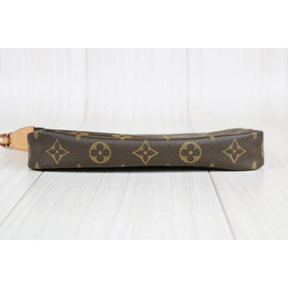 Rank A ｜ LV Monogram Pochette Accessoires ｜063008