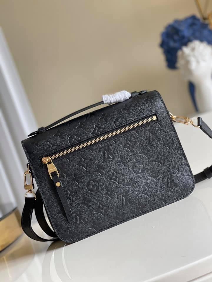 Louis Vuitton Pochette Metis Bag