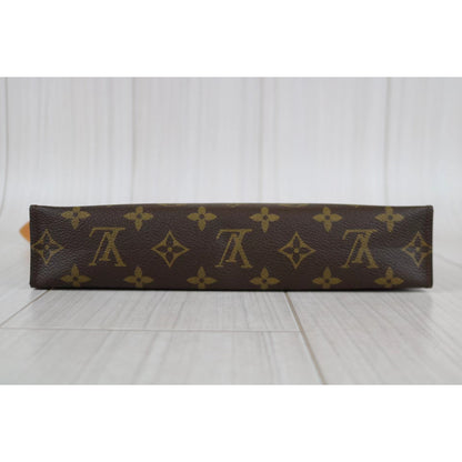 Rank A ｜ LV　Monogram Pochette Toilette ｜022101