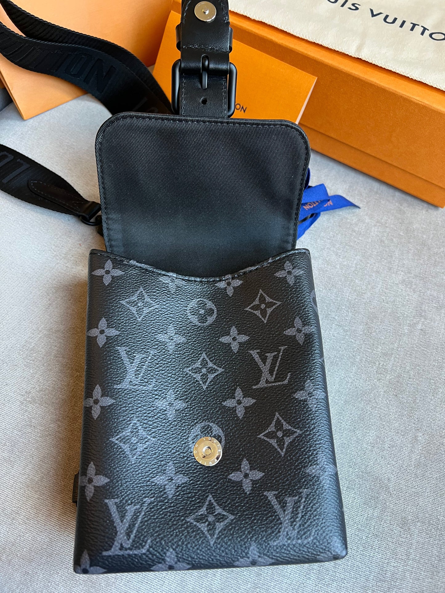 Louis Vuitton Saumur Sling Bag Monogram Eclipse (RRP £1510)