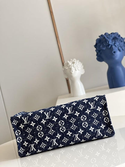 Louis Vuitton  MM Bag