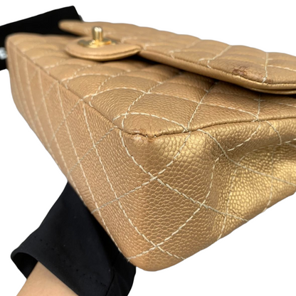 Classic Medium Flap Caviar Gold GHW