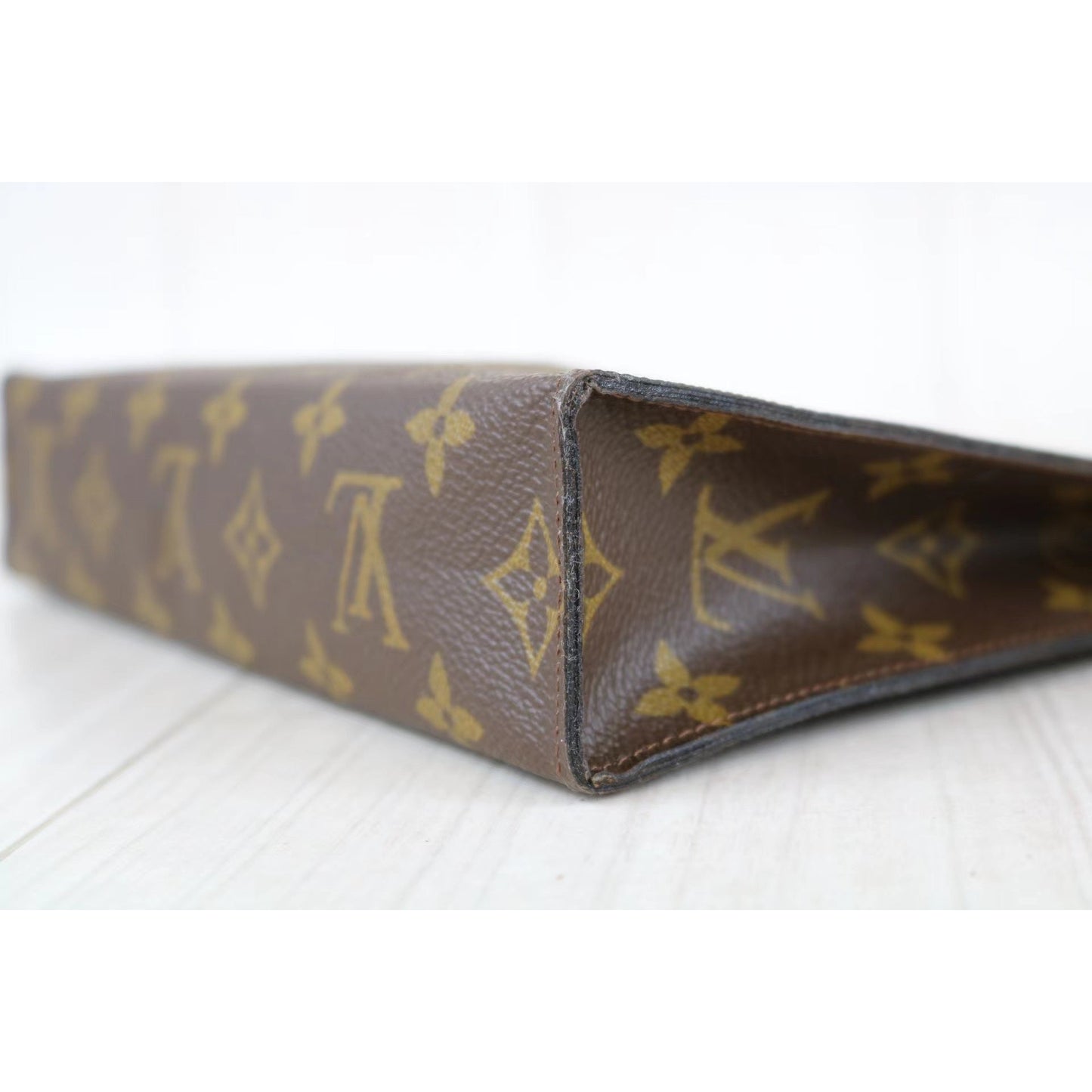 Rank A ｜ LV　Monogram Pochette Toilette ｜022101