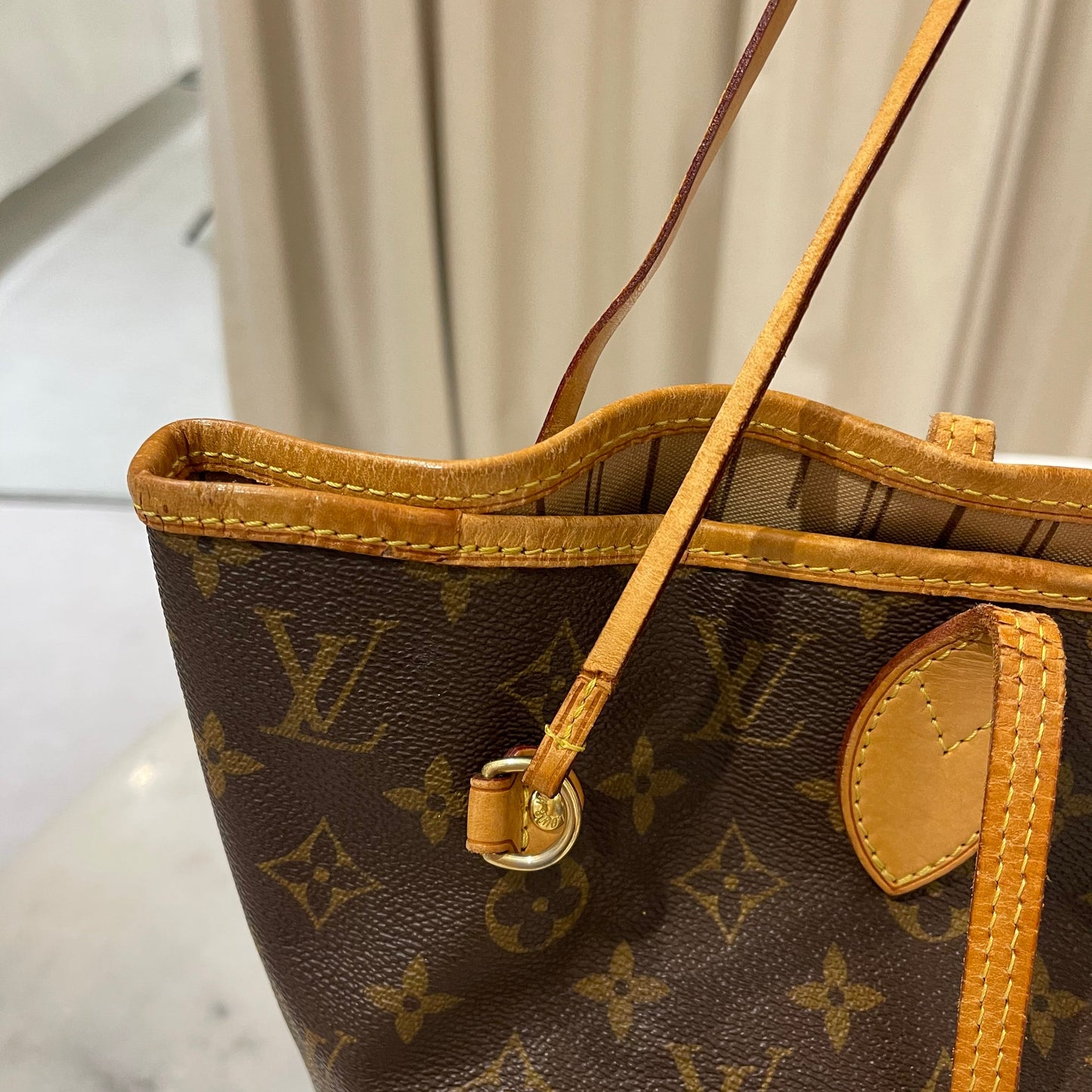 Louis-Vuitton Neverfull MM Monogram Canvas