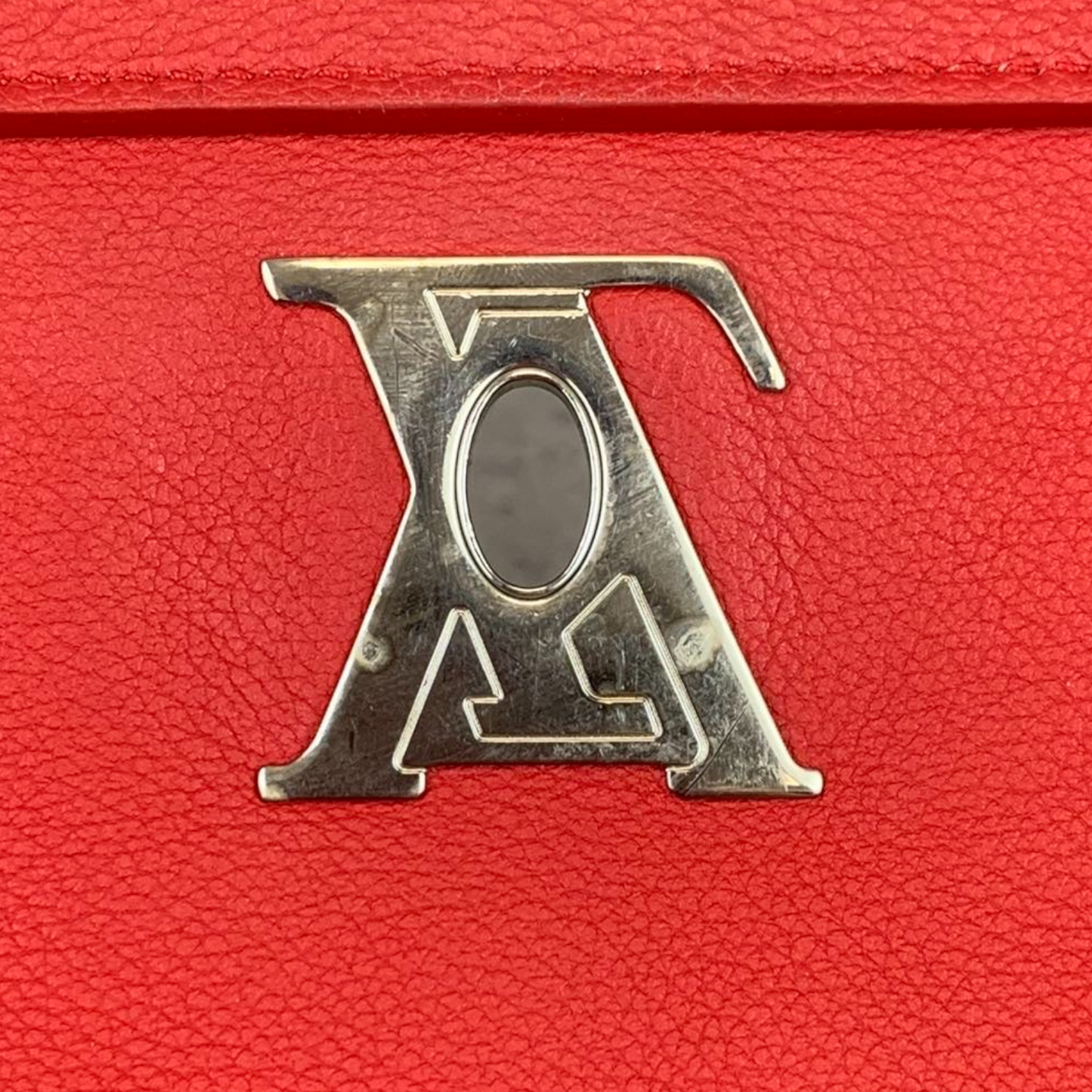 Louis-Vuitton Lockme ll Leather Red SHW