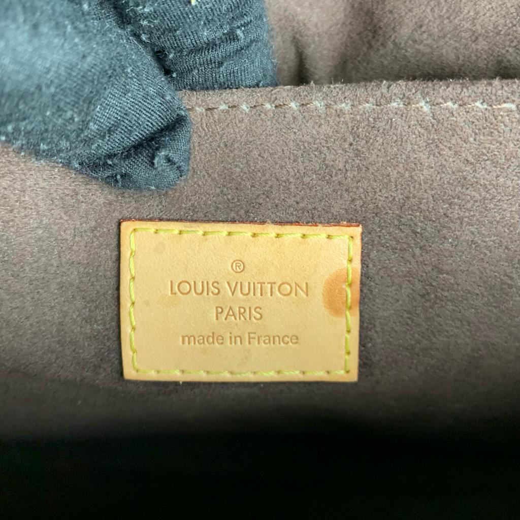 Louis-Vuitton Pochette Metis Leather Monogram GHW