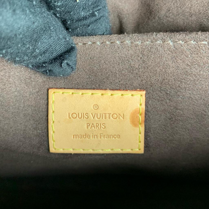 Louis-Vuitton Pochette Metis Leather Monogram GHW