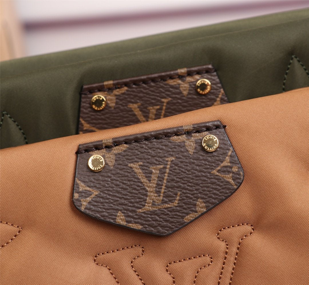 Louis Vuitton Maxi Multi Pochette Accessories Bag