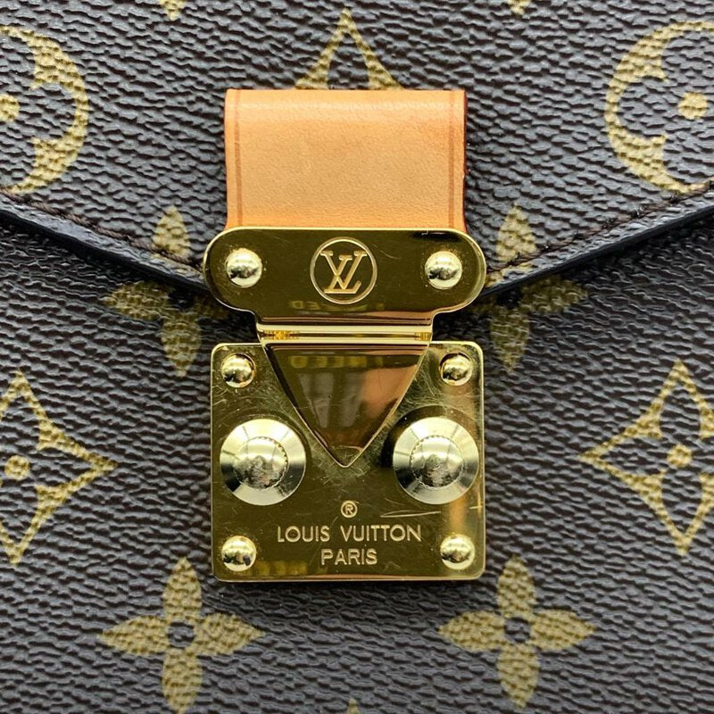 Louis-Vuitton Monogram Pochette Métis GHW