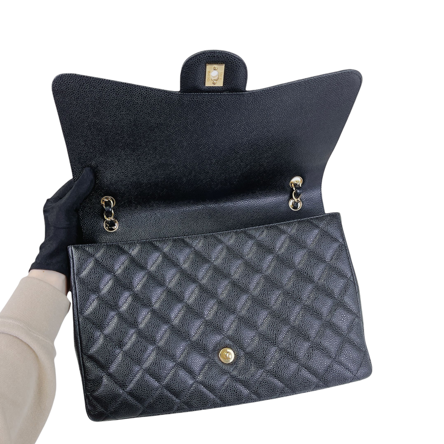 Classic Single Flap Maxi Caviar Black GHW