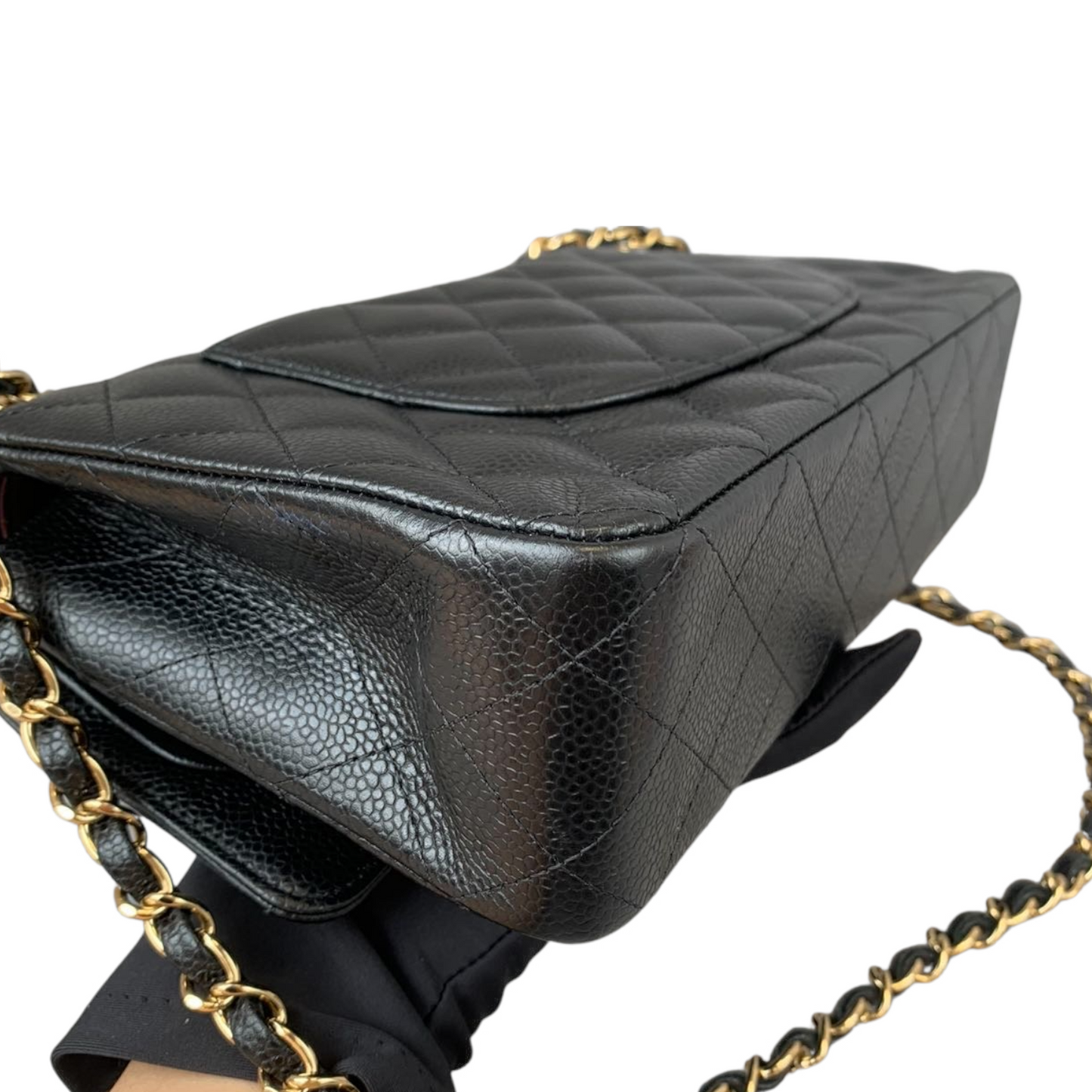 Medium Classic Flap Caviar Black GHW