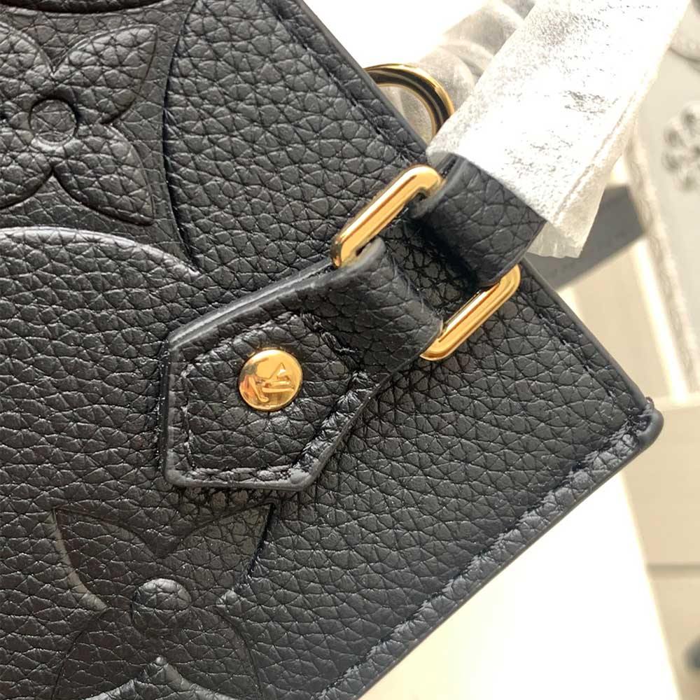 Louis Vuitton Petit Sac Plat Bag