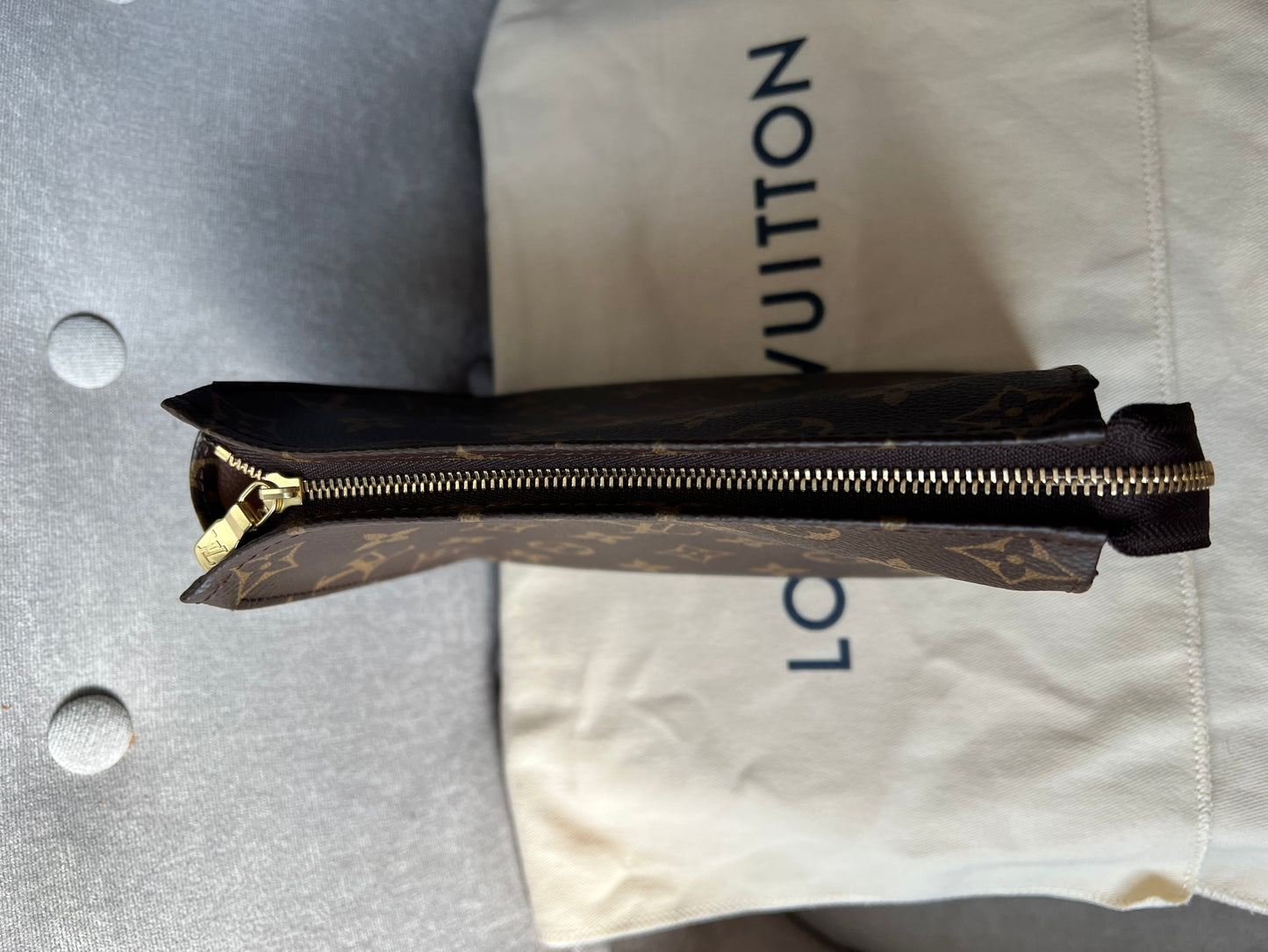 Louis Vuitton Toiletry Pouch 19 Monogram