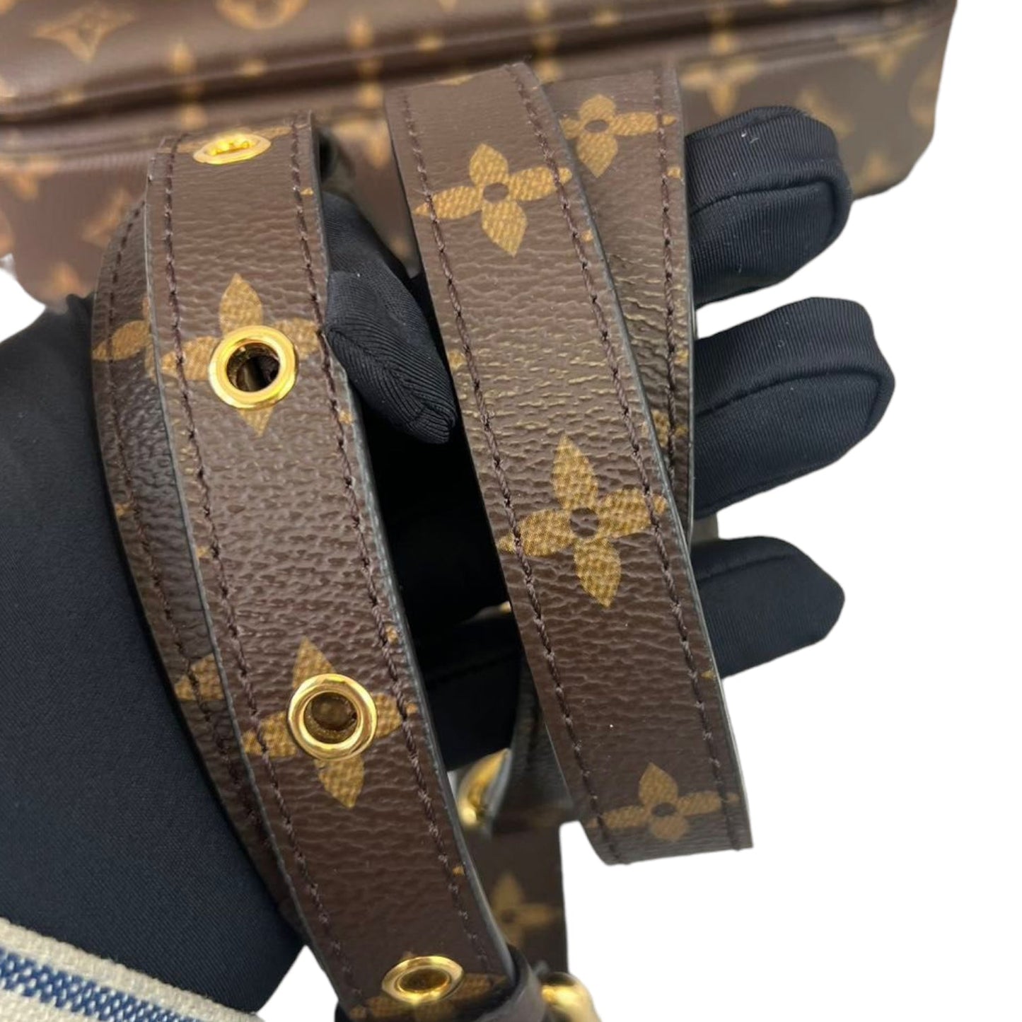 Louis-Vuitton Monogram Classic Pochette Métis GHW