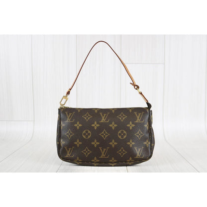 Rank A ｜ LV Monogram Pochette Accessoires ｜061808