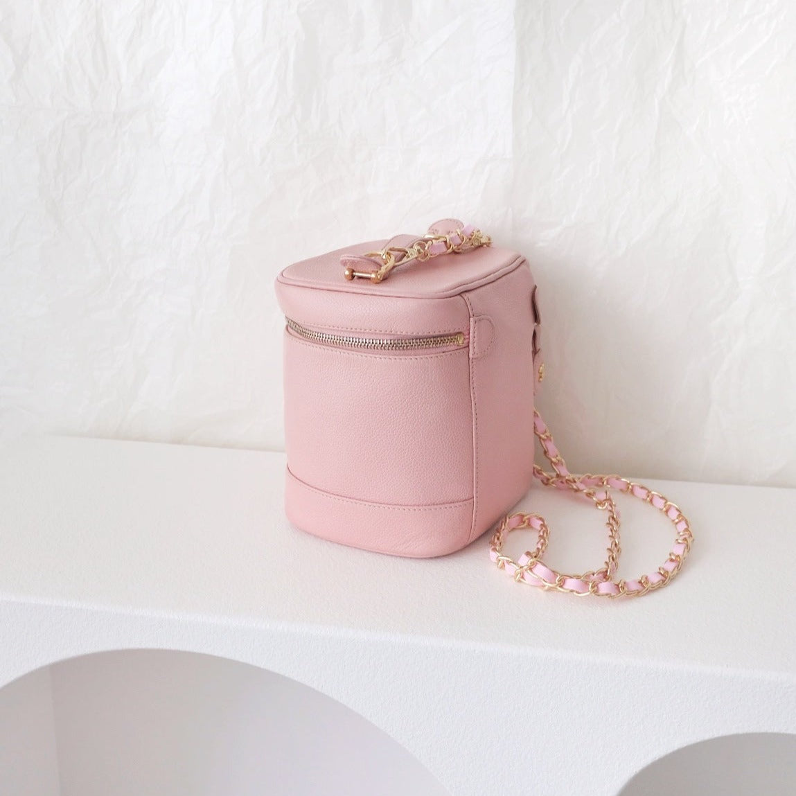 Chanel vintage coco caviar wash bag
