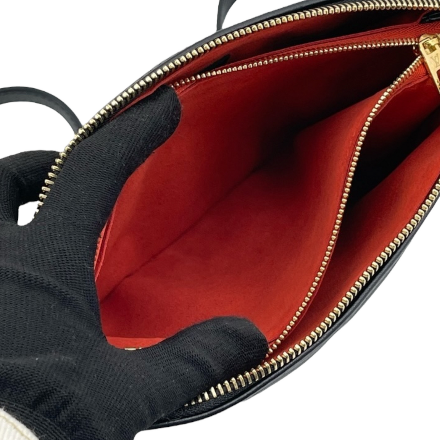 Louis-Vuitton Coussin PM Lambskin Embossed Black GHW