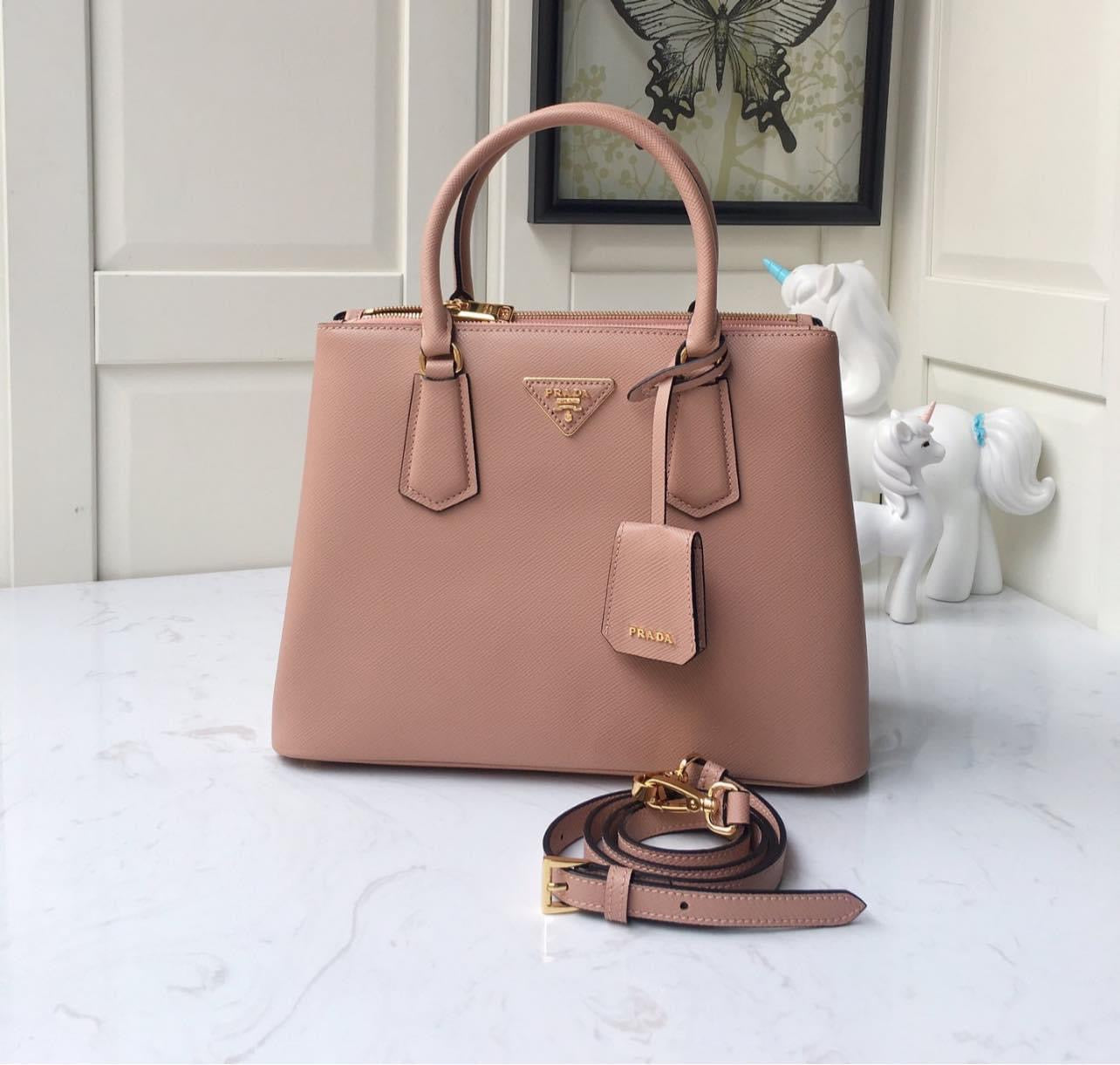 Prada Galleria Saffiano leather Medium  Bag