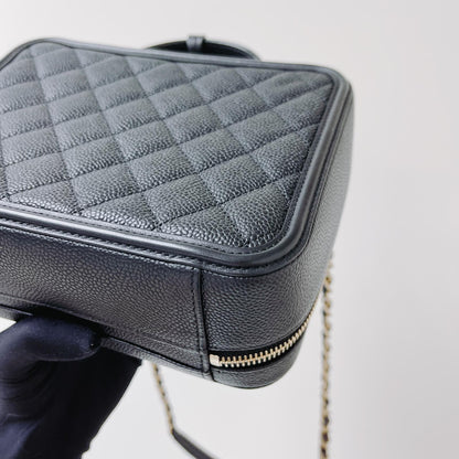 CC Filigree Medium Caviar Quilted Vanity Case Black