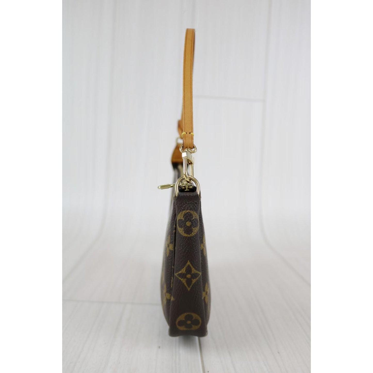 Rank A ｜ LV Monogram Pochette Accessoires ｜061710
