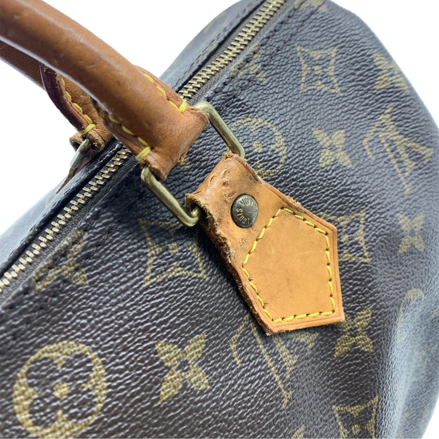 Handbag Luxury Designer By Louis Vuitton  Size: Medium