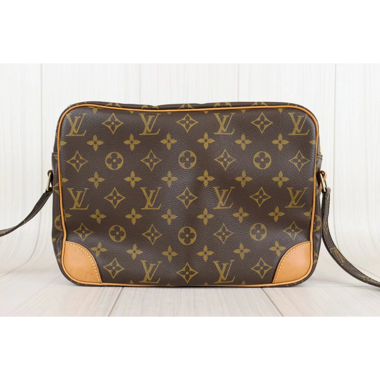 Rank A ｜LV Monogram Nile Shoulder Bag｜082202