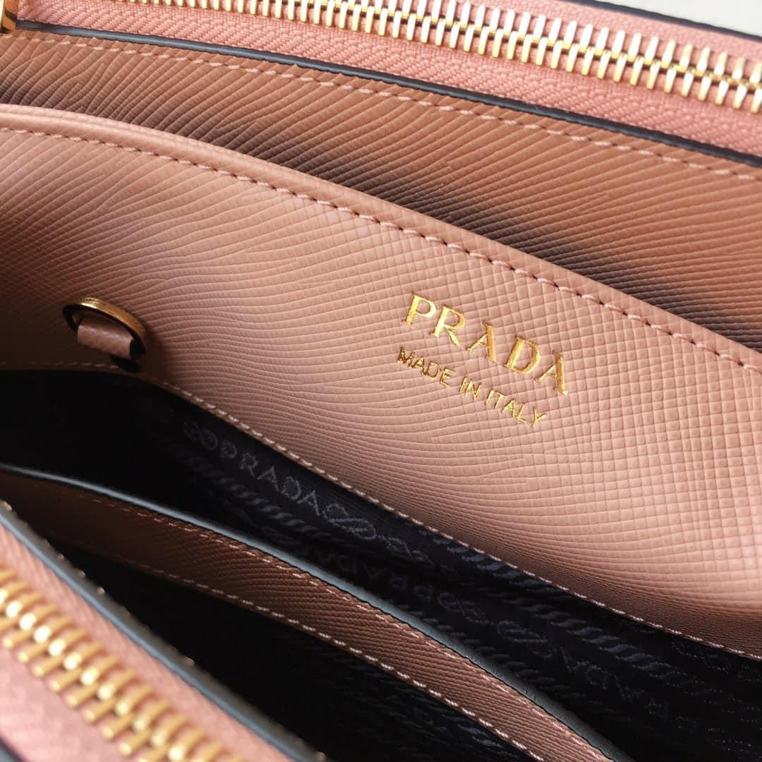 Prada Galleria Saffiano leather Medium  Bag