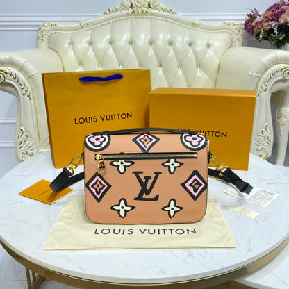 Louis Vuitton Pochette Metis Bag