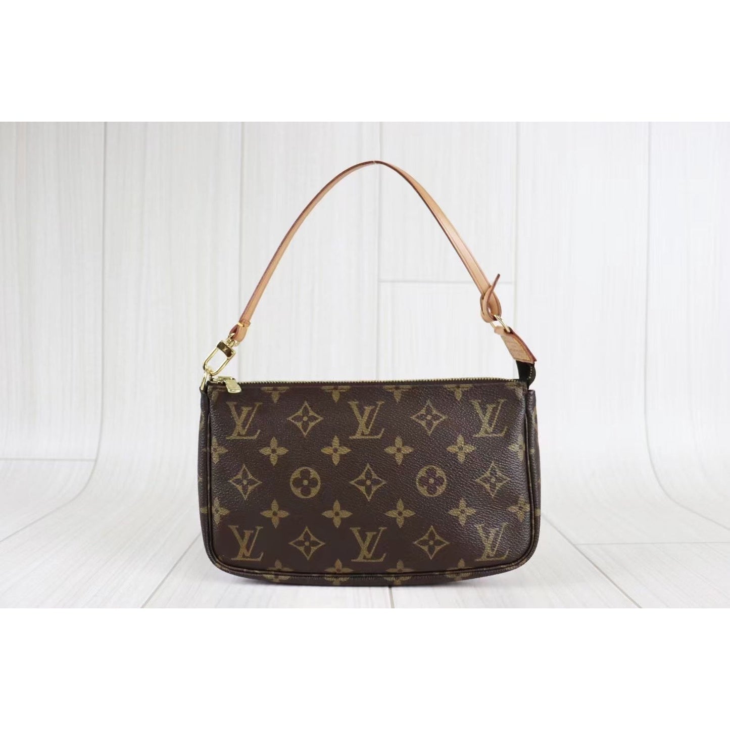 Rank A ｜ LV Monogram Pochette Accessoires ｜080805