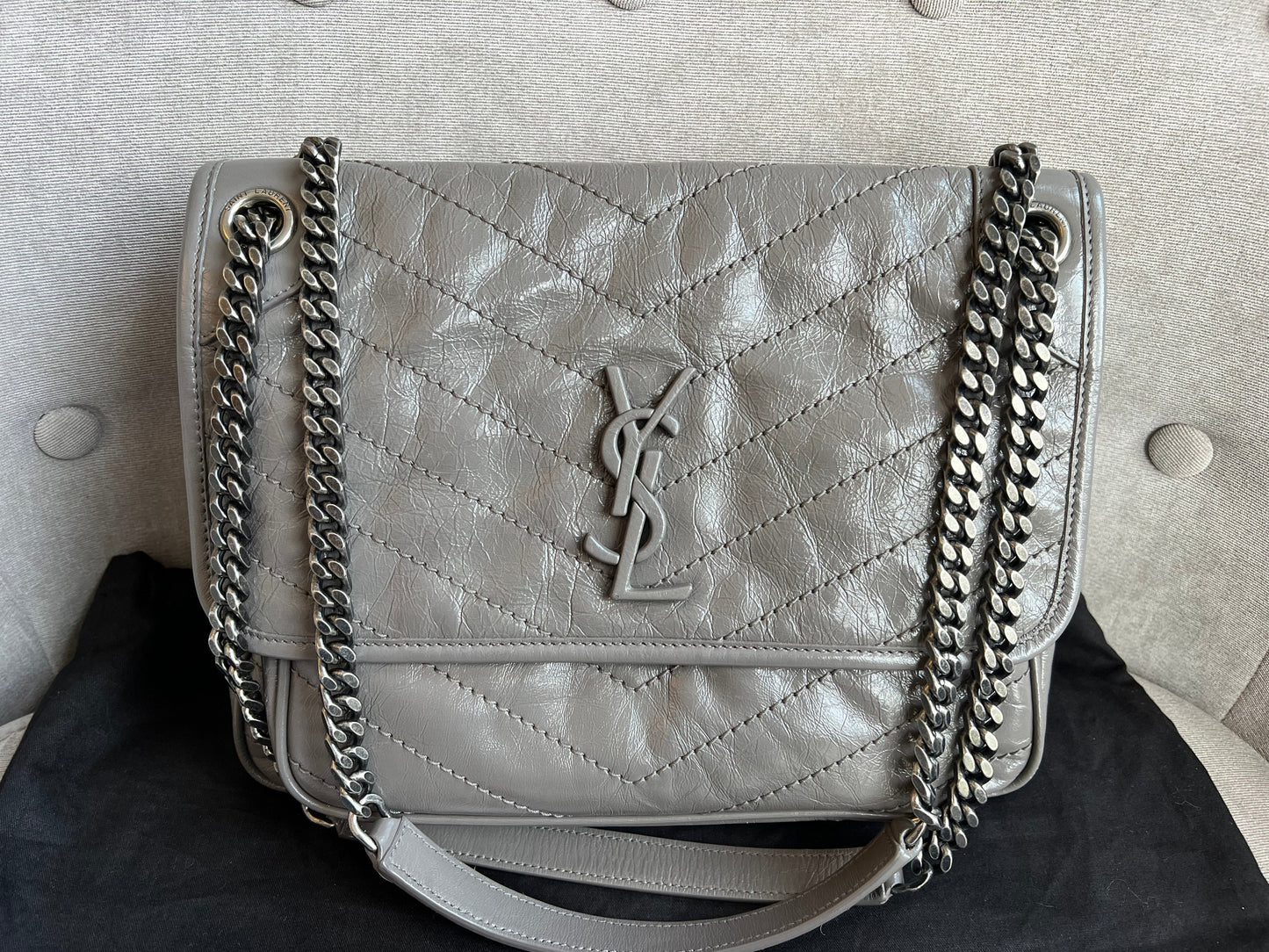 Yves Saint Laurent (YSL) Grey Medium Niki Chain Bag