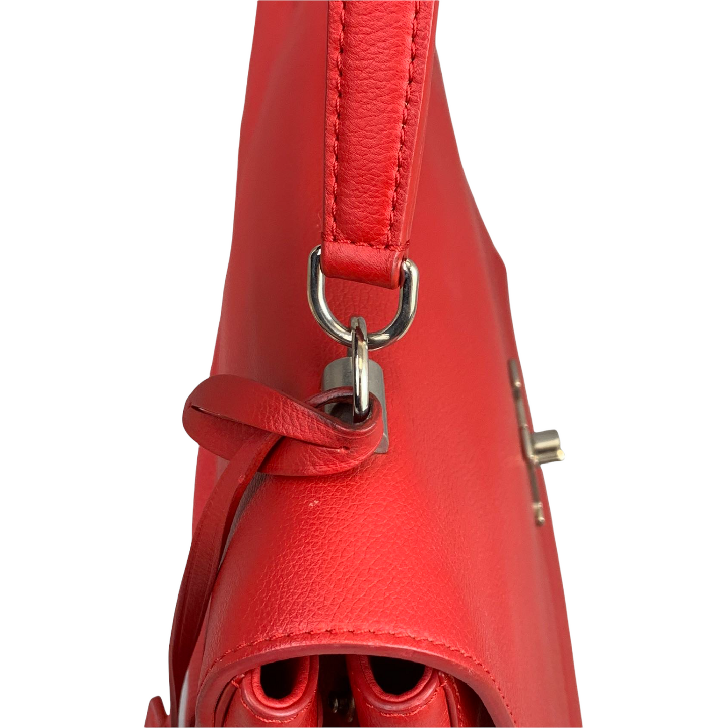 Louis-Vuitton Lockme ll Leather Red SHW