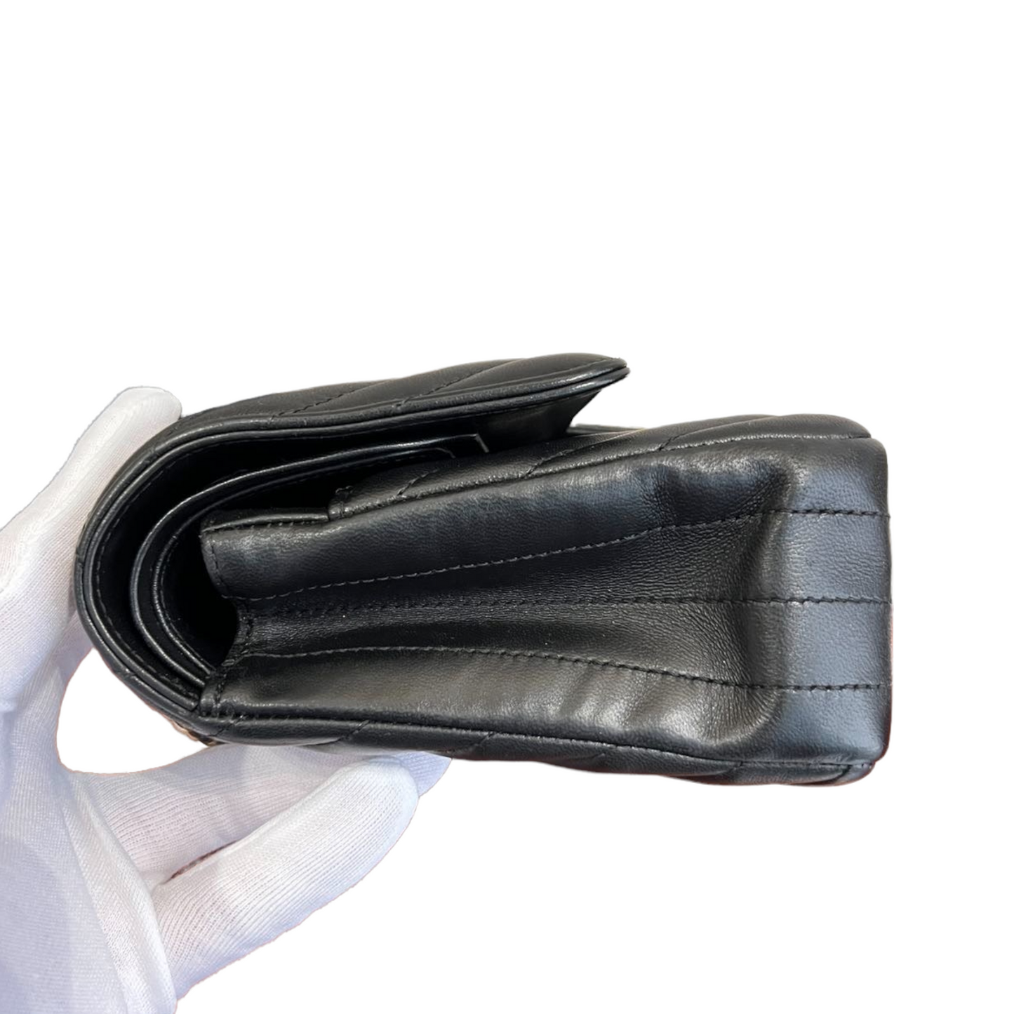 Medium Classic Chevron Calfskin Black GHW