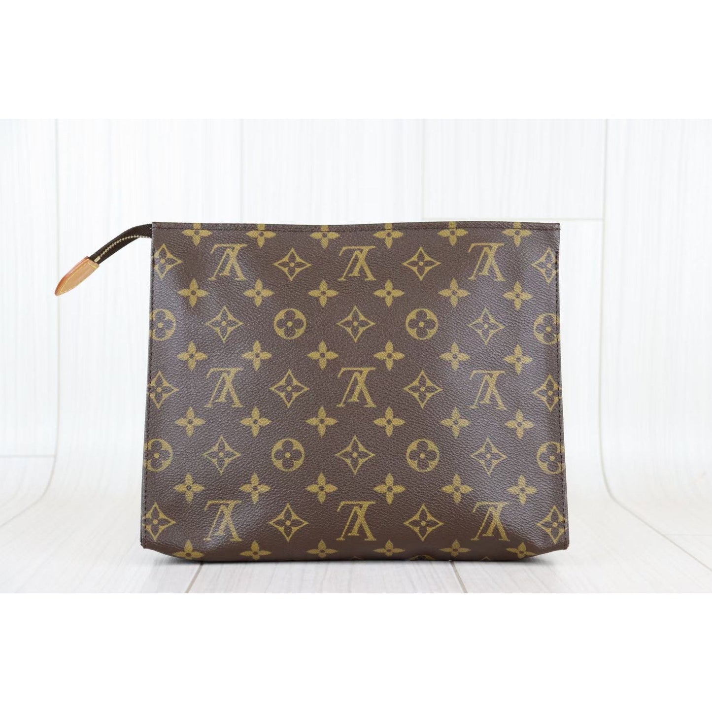 Rank A ｜ LV Monogram Pochette Toilette 26 ｜071809