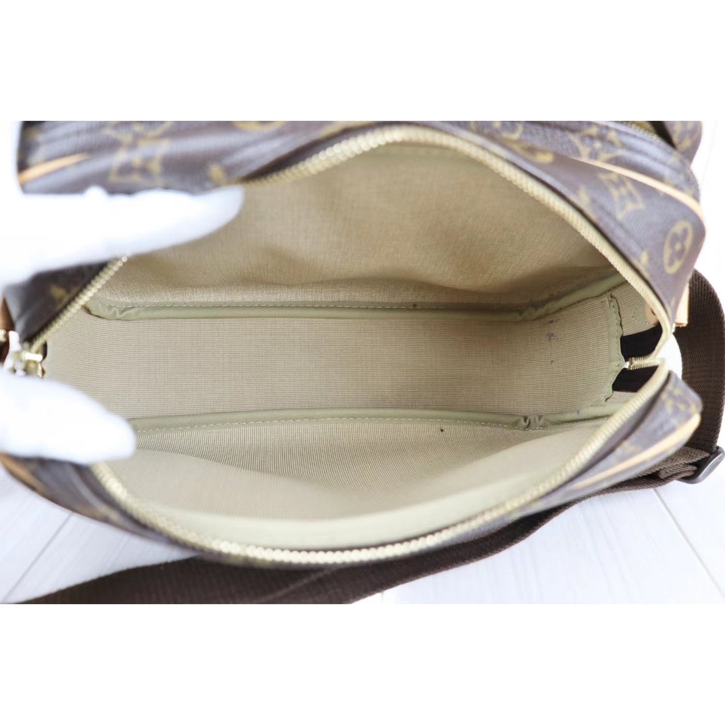 Rank A ｜ LV Monogram Reporter PM Shoulder Bag ｜072306